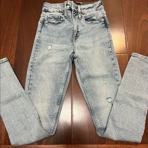 Gap High Rise Universal Legging